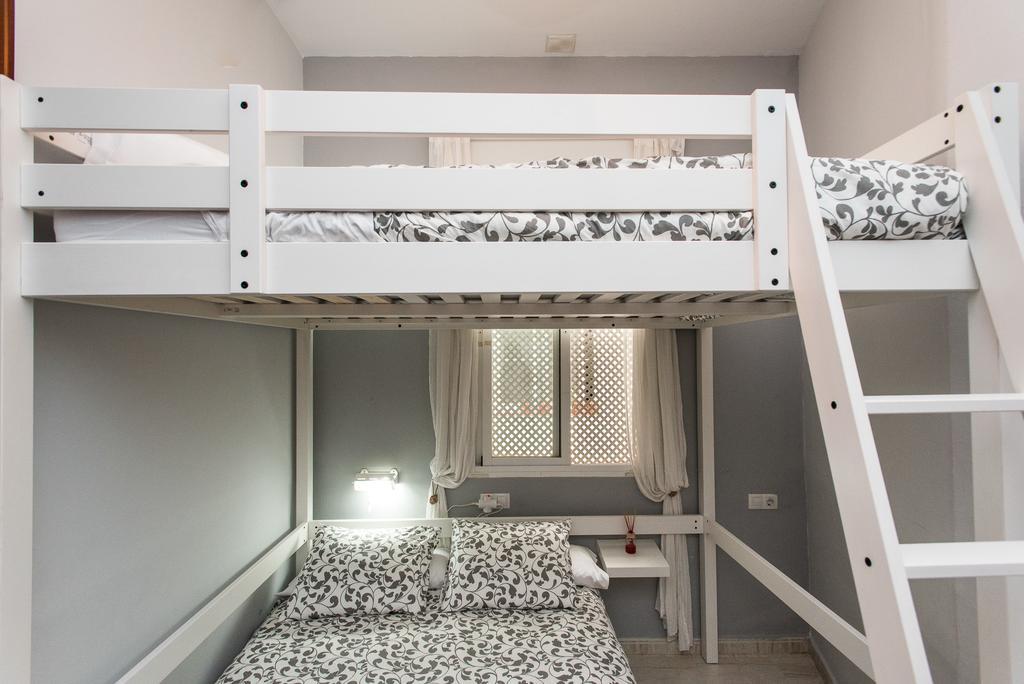Divi Apartments Valvanera Séville Extérieur photo